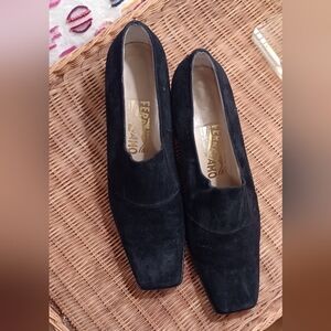 Salvatore Ferragamo black suede block heel square toe Womens sz 10